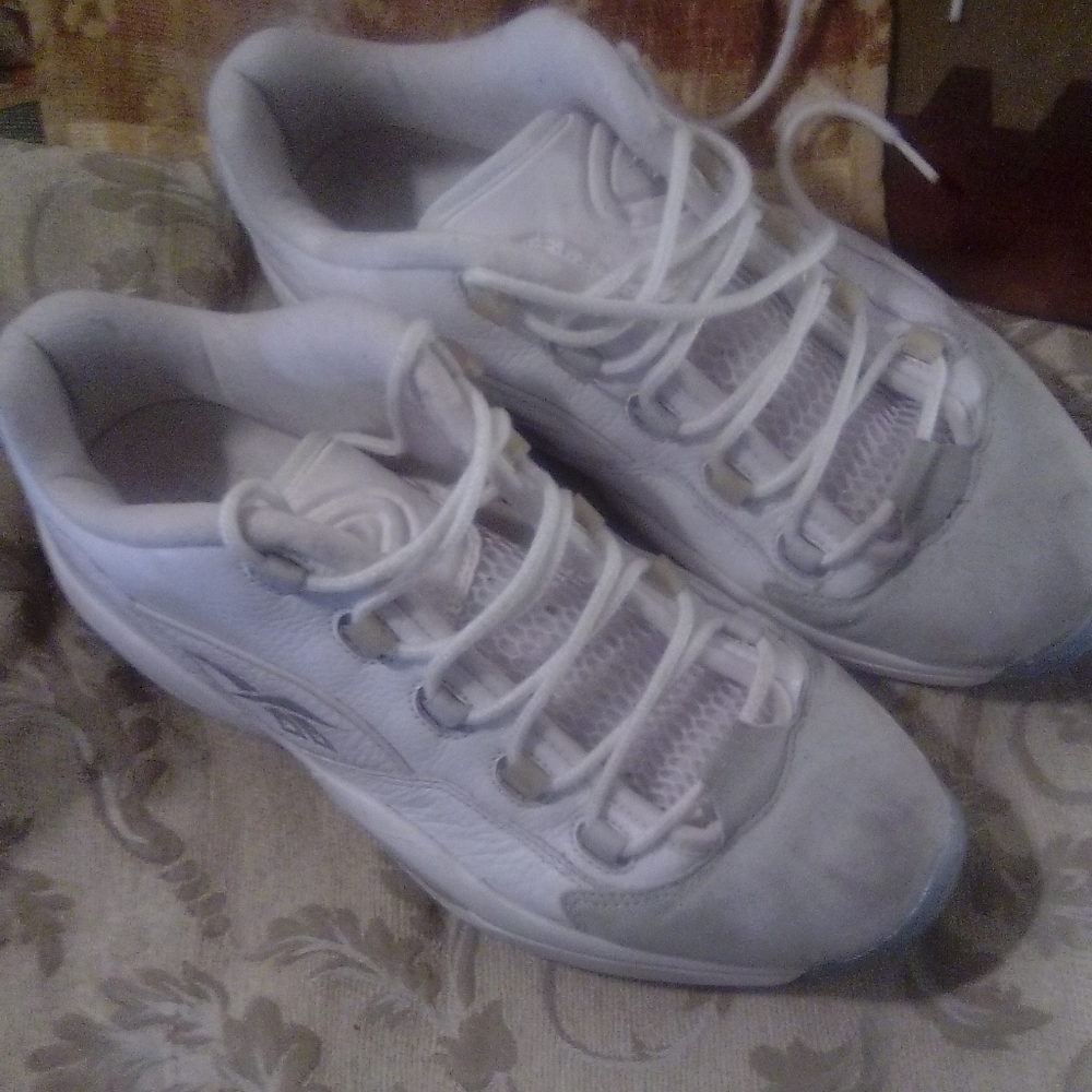 Allen Iverson Reebok Question - Picture 2 of 3